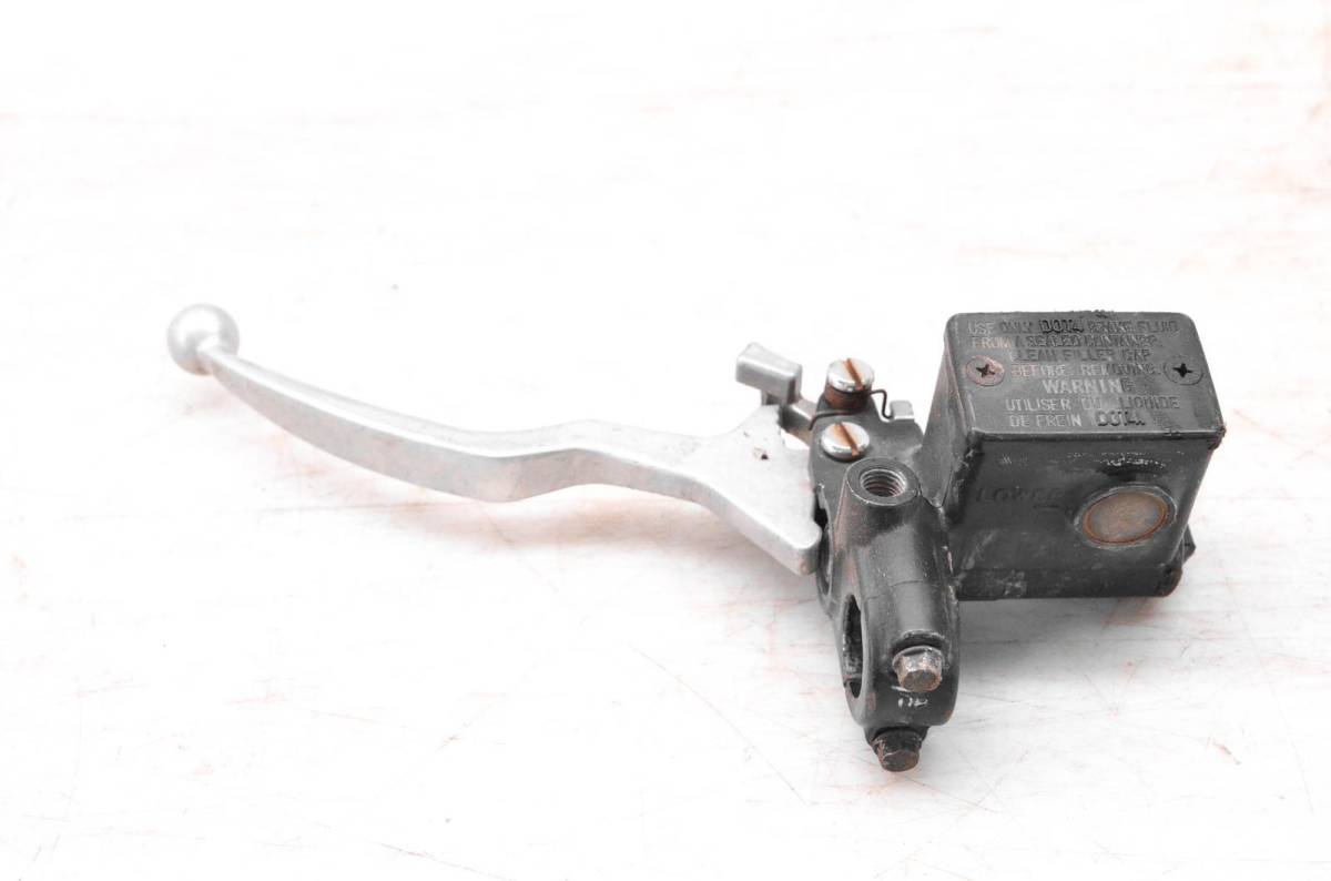 Front Left Brake Master Cylinder for Bombardier Can Am Outlander 330 400 500 650 800 Renegade 500 800 Include All Max Editon OEM# 705600578
