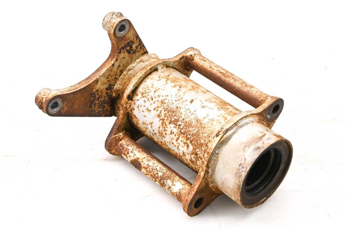 03 Yamaha Warrior 350 2x4 Rear Bearing Carrier Axle Housing YFM350X