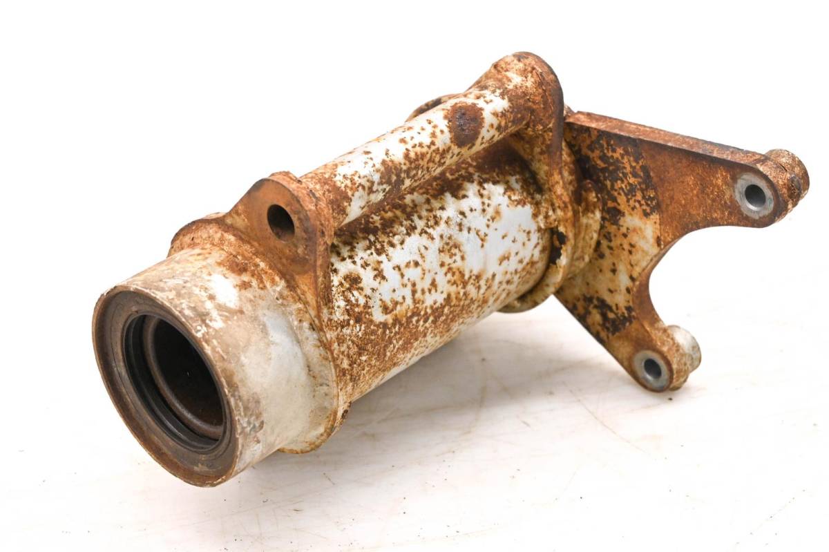 03 Yamaha Warrior 350 2x4 Rear Bearing Carrier Axle Housing YFM350X