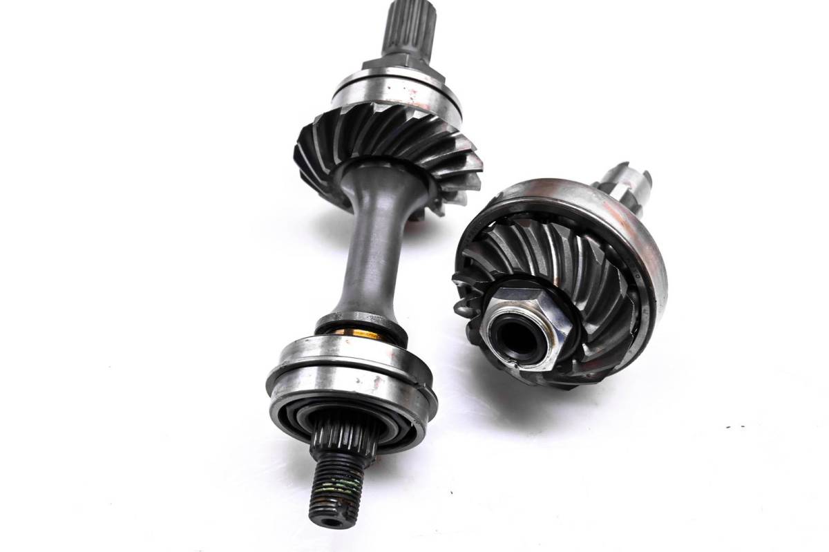 08 Arctic Cat 500 FIS 4x4 Transmission Bevel Gears Output Shaft