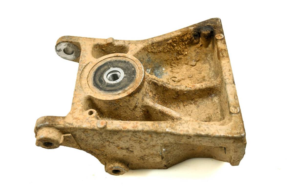 16 Kawasaki Mule ProDXT EPS Engine Transmission Bracket Mount