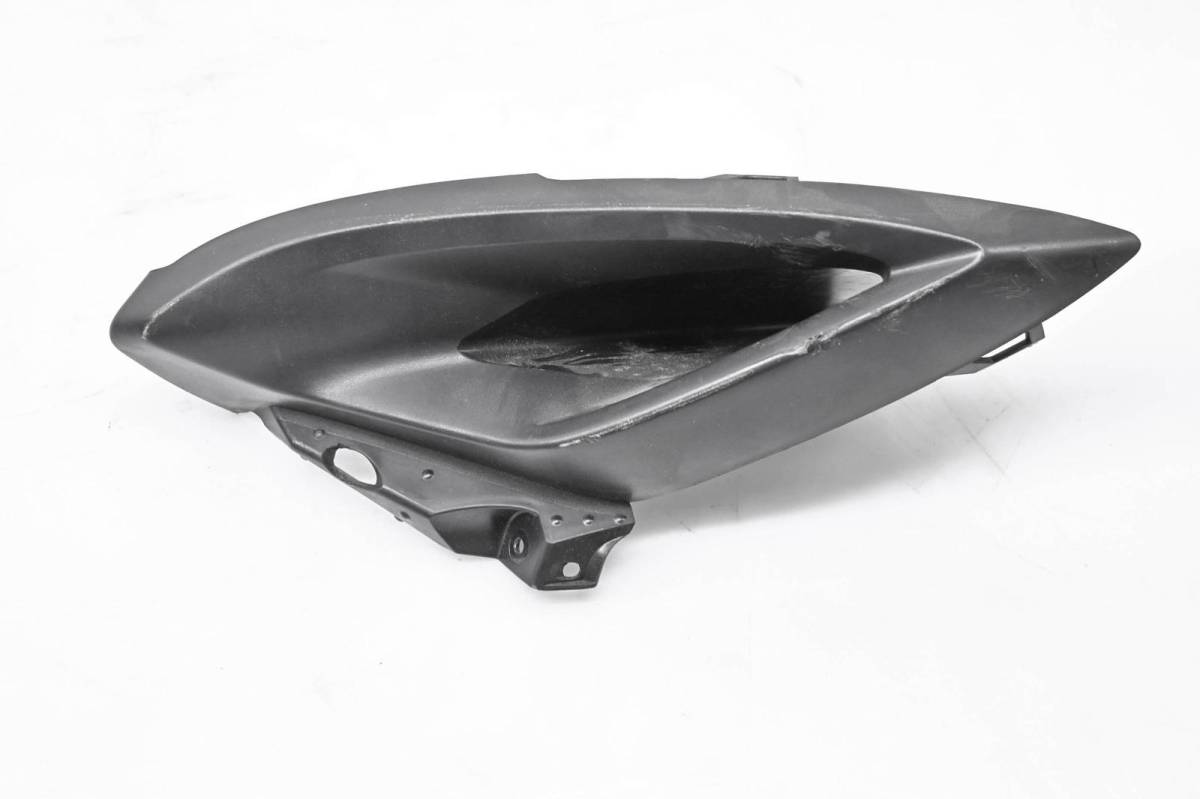 09 Yamaha FZ6R Front Lower Left Cowl Intake Cover