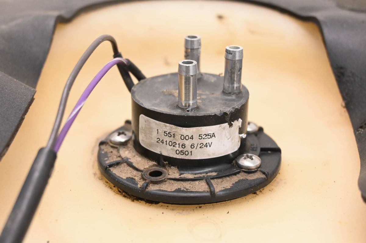 01 Polaris Ranger 500 6x6 Gas Tank & Fuel Pump