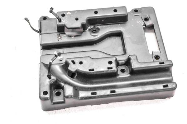 Can-Am - 18 Can-Am Defender Max XT HD8 4x4 Housing Support Cover
