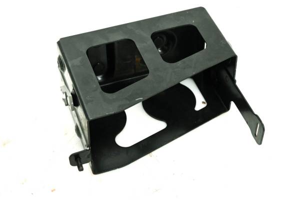 Can-Am - 18 Can-Am Commander 1000R 4x4 Limited DPS Battery Box