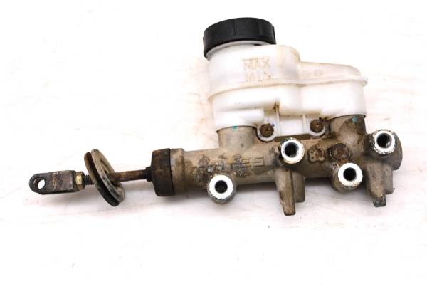 Kawasaki - 16 Kawasaki Mule Pro-DXT EPS 4x4 Brake Master Cylinder KAF10000