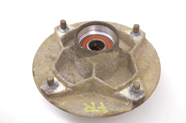 Polaris - 97 Polaris Xpress 300 2x4 Front Wheel Hub Left Right