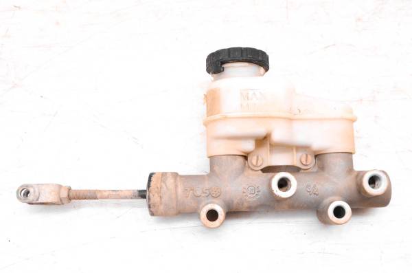 Polaris - 14 Polaris Brutus Diesel Cab 4x4 Front Brake Master Cylinder