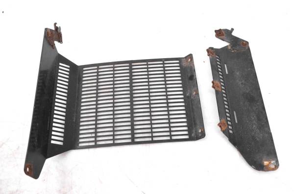 Polaris - 00 Polaris Scramber 400 4x4 Radiator Shroud Guards