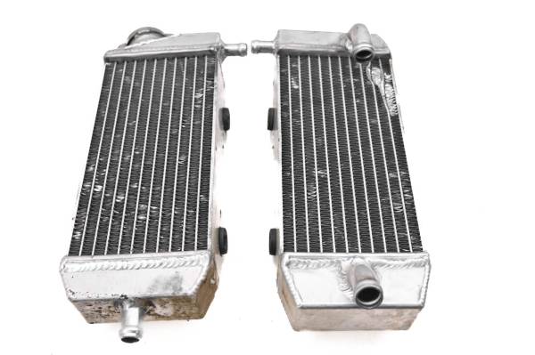 Aftermarket - 04 Kawasaki KX250F Radiators Left & Right Aftermarket