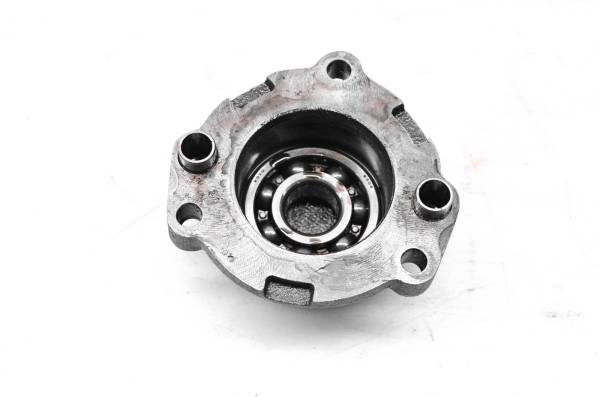 Arctic Cat - 02 Arctic Cat 500 FIS Auto 4x4 Crankcase Secondary Shaft Bearing Cover