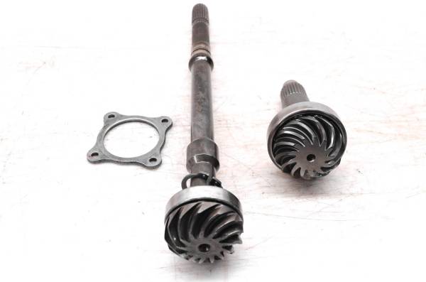 Polaris - 04 Polaris Sportsman 500 HO 4x4 Transmission Bevel Gears Output Snorkel Shaft