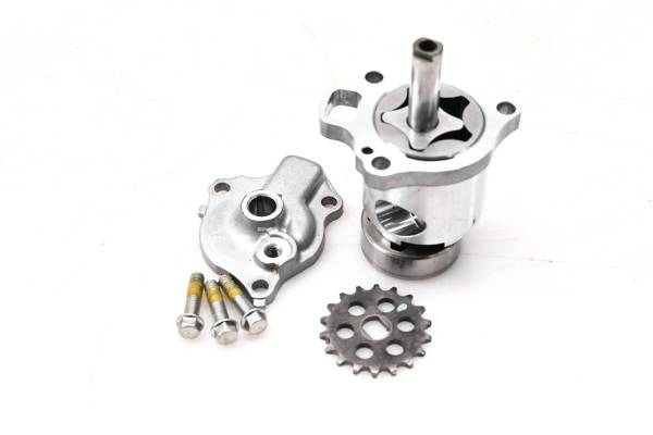 Kawasaki - 15 Kawasaki Vulcan S 650 Oil Pump EN650