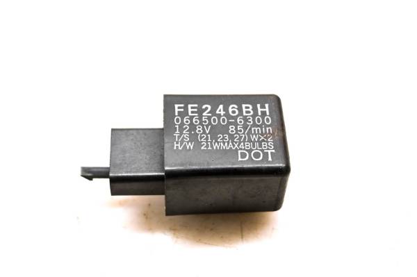 Kawasaki - 08 Kawasaki Ninja 650R Turn Signal Relay EX650A