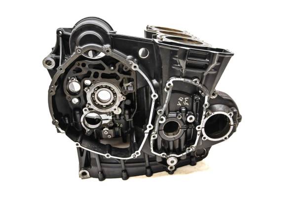 13 Triumph Tiger 1200 Explorer ABS Crankcase Center Crank Case & Cylinders