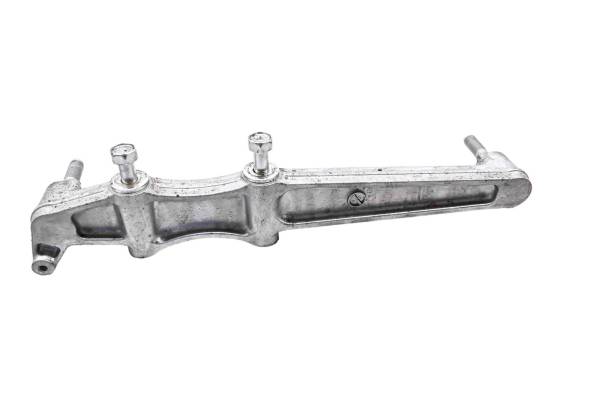 Yamaha - 13 Yamaha Waverunner VX Deluxe Oil Tank Support Bracket Mount VX1100