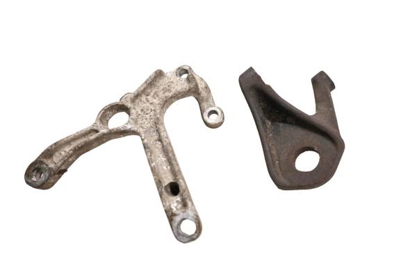 Yamaha - 03 Yamaha Kodiak 400 4x4 Tow Hook & Shifter Support Brackets Mounts YFM400F