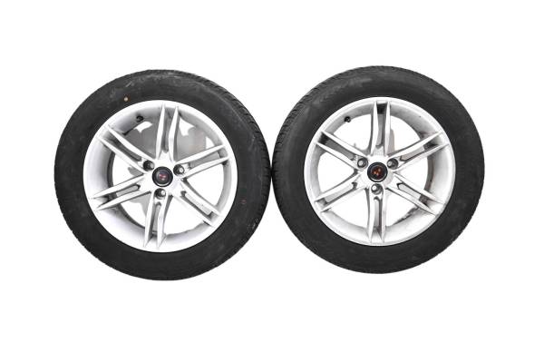 Can-Am - 10 Can-Am Spyder RT Roadster SE5 Front Wheel Rims & Tires 165/65-14