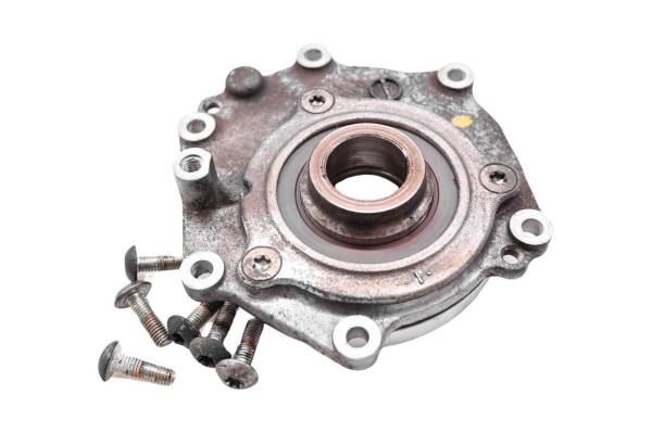 Suzuki - 11 Suzuki GSXR750 Transmission Bearing Housing Cover