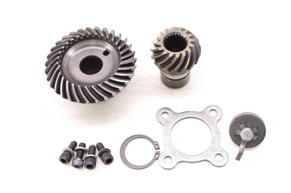 Polaris - 01 Polaris Sportsman 400 4x4 Transmission Bevel Gears