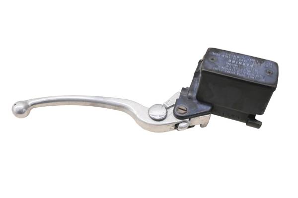 Suzuki - 05 Suzuki Burgman 650 Front Brake Master Cylinder & Lever AN650