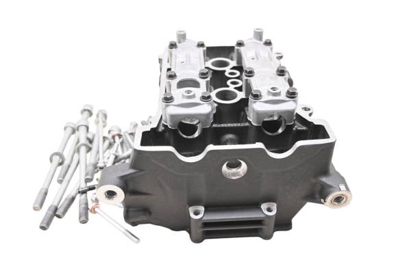 Yamaha - 23 Yamaha MT-03 Cylinder Head