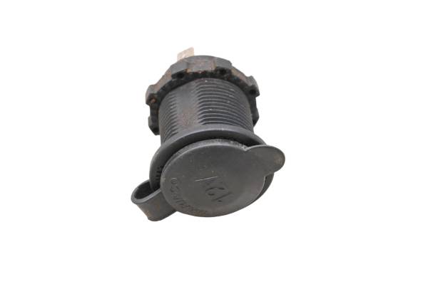 18 Cat CUV102D 12 Volt Accessory Outlet 12V