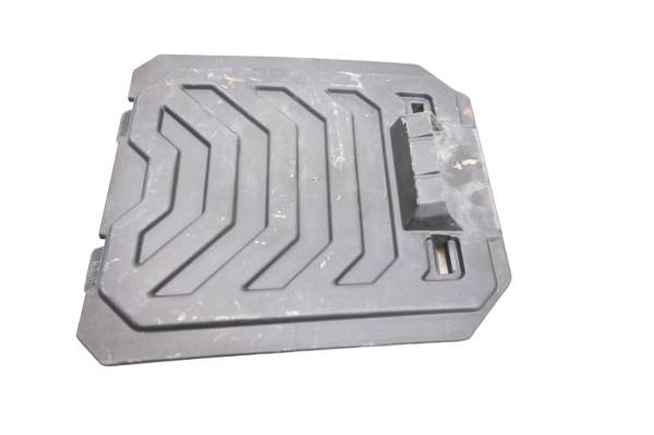 18 Cat CUV102D Access Panel Cover