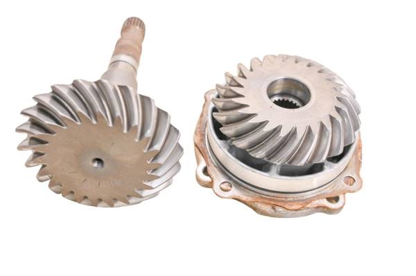 18 Cat CUV102D Transmission Bevel Gears Output Shaft