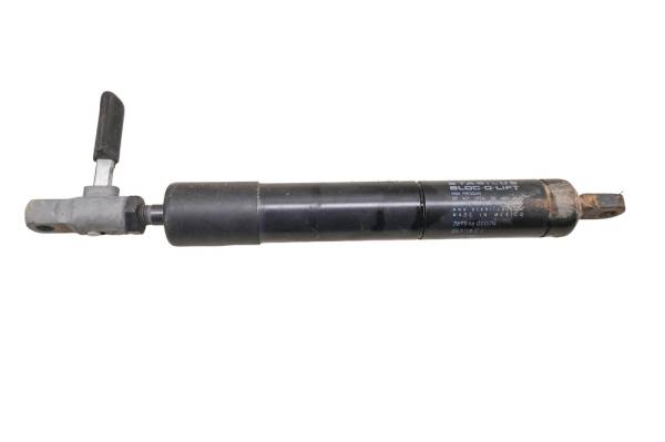 18 Cat CUV102D Steering Stem Shaft Shock