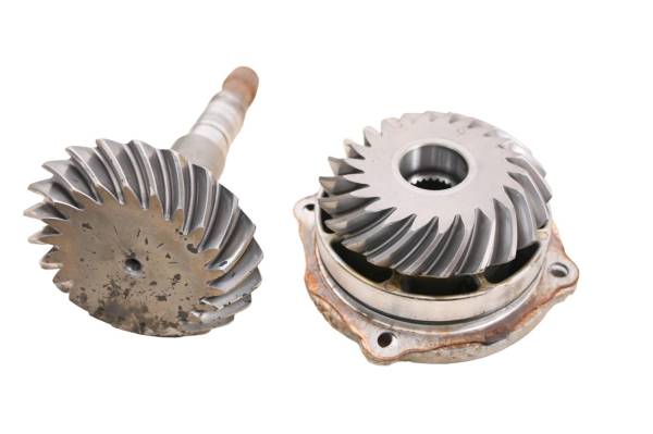 18 Cat CUV105D Transmission Bevel Gears Output Shaft