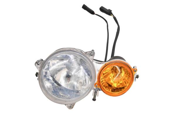 Cub Cadet - 16 Cub Cadet Challenger 700 Front Left Headlight