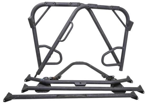 Cub Cadet - 16 Cub Cadet Challenger 700 Roll Cage Rops