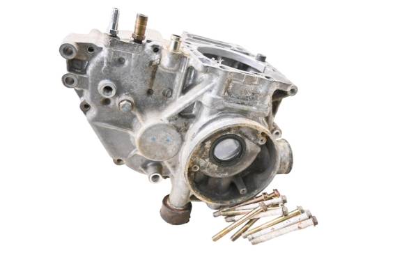 Polaris - 04 Polaris ATP 500 4x4 Crankcase Center Crank Case