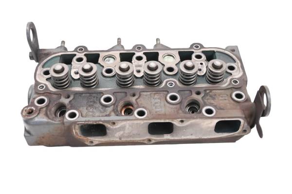 Kubota - 05 Kubota RTV900G Cylinder Head