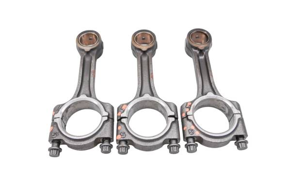 Kubota - 05 Kubota RTV900G Crankshaft Connecting Rods