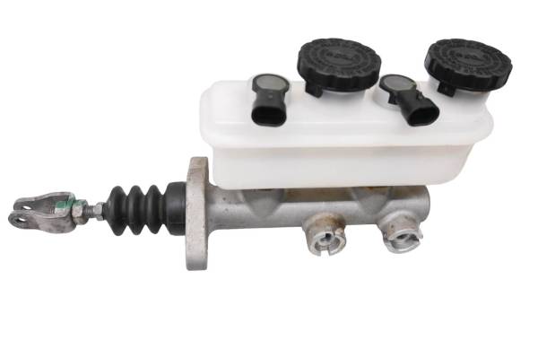 Polaris - 16 Polaris Slingshot SL Brake Master Cylinder