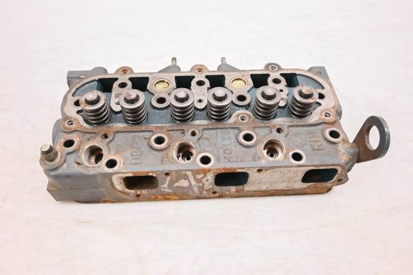 Kubota - 04 Kubota RTV900W Cylinder Head