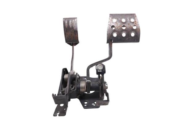 Kawasaki - 15 Kawasaki Mule PRO-FXT EPS Gas Brake Pedal Assembly KAF820BFF