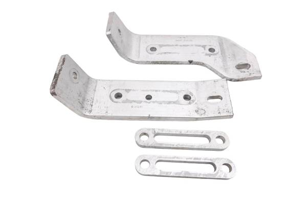 Polaris - 01 Polaris Indy Supersport 550 Edge Engine Motor Bracket Mounts