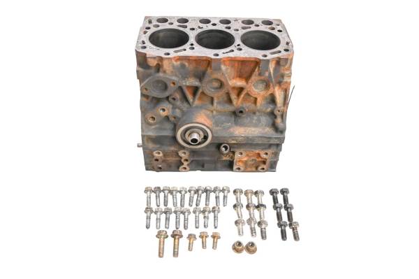 John Deere - 13 John Deere Gator 855D Crankcase Center Crank Case & Cylinders For Parts