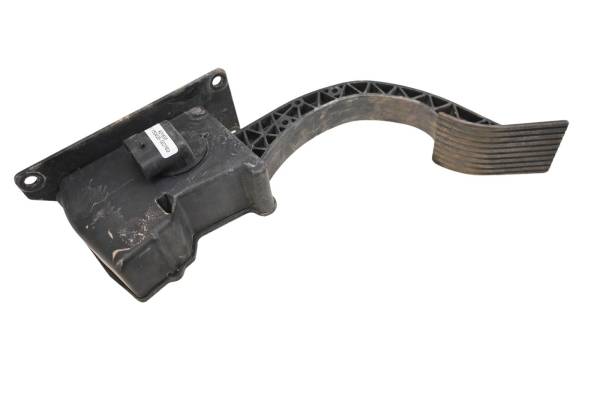 Polaris - 16 Polaris Ranger 900 Crew XP Throttle Pedal