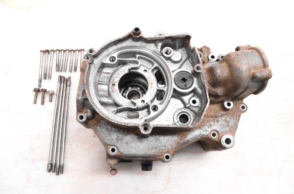 Yamaha - 87 Yamaha Moto-4 80 Crankcase Center Crank Case YFM80T