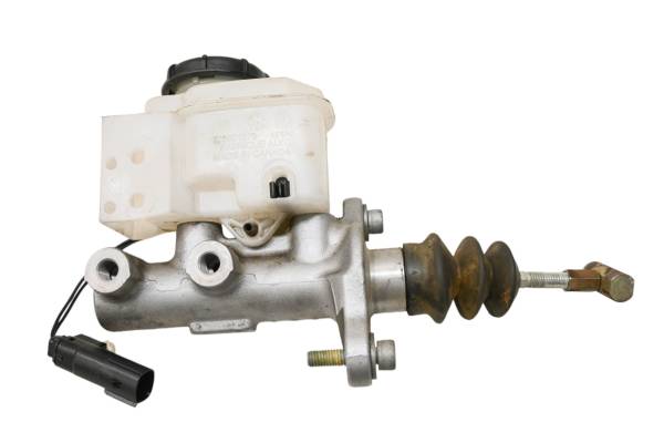 Can-Am - 21 Can-Am Ryker Rally 900 Front Brake Master Cylinder