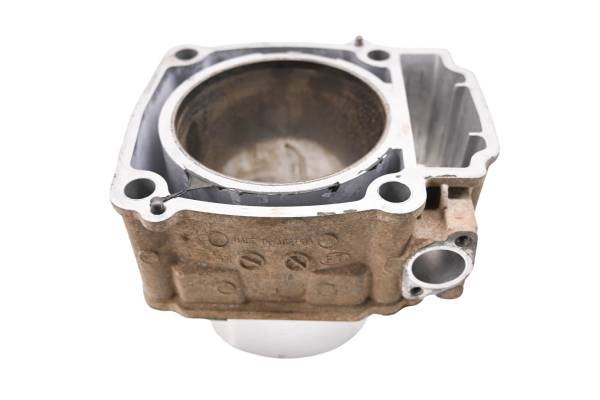 John Deere - 05 John Deere Trail Buck 500 4x4 Auto Cylinder