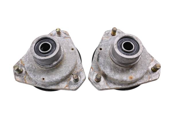 Suzuki - 00 Suzuki Quadsport 80 Front Wheel Hubs Left & Right LT80 2x4