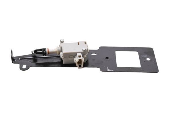 Piaggio - 16 Piaggio MP3 500 Sport ABS Seat Saddle Actuator Sensor