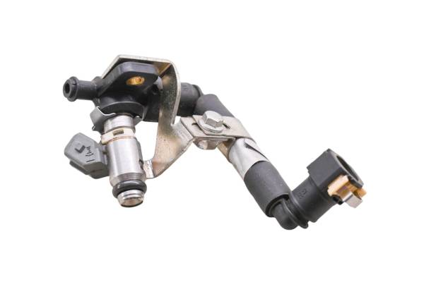 Piaggio - 16 Piaggio MP3 500 Sport ABS Fuel Injector & Line