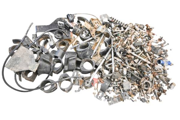 Yamaha - 17 Yamaha Wolverine 700 EPS Hunter Hardware Set Nuts & Bolts YXE700