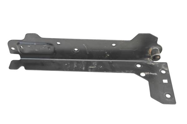 Polaris - 21 Polaris Pro XD 2000G Right Cargo Box Tailgate Support Bracket